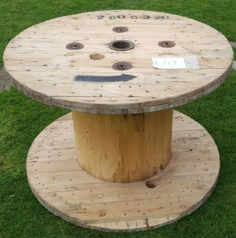 Wooden cable reel
