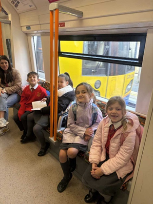 A very enter-train-ing journey home 