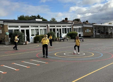 4L Spurs Football Training Photo