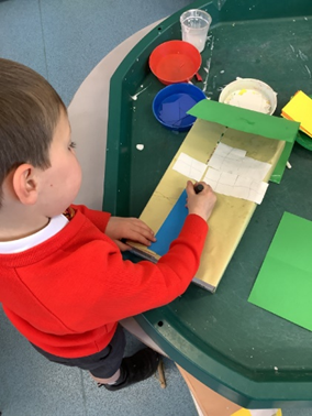 To finish off, we added extra details by drawing.